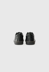 Valentino MARGOT - Zapatillas - black