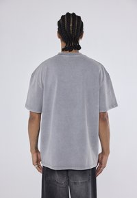 YOURTURN UNISEX - Marškinėliai su spaudiniu - grey