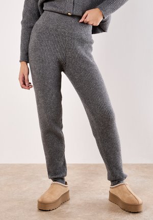 JOGGERS - Pantalones deportivos - grey