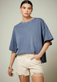 Next RELAXED FIT CREW NECK - Trükipildiga T-särk - charcoal grey