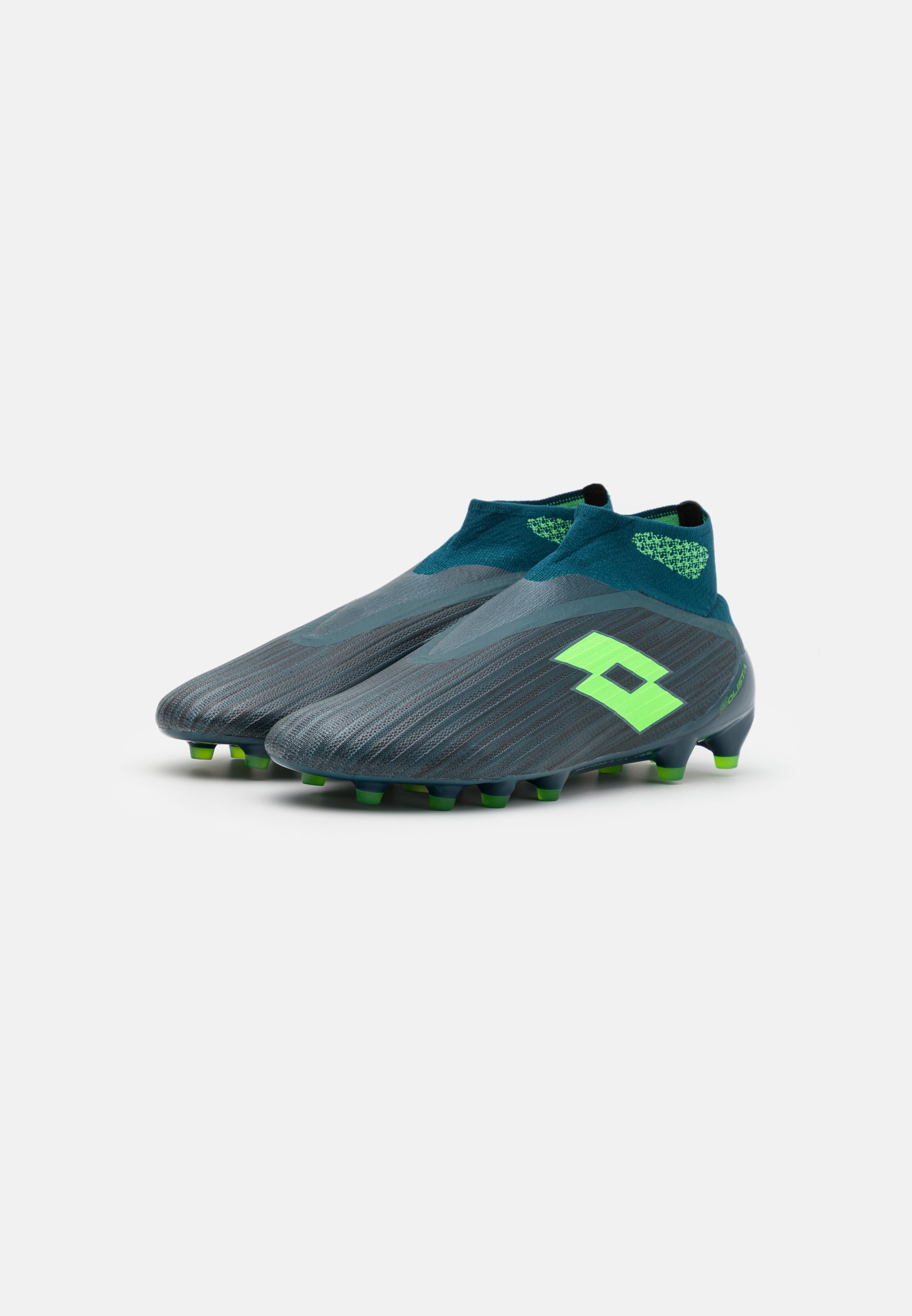 Comprar Botas de Futbol Lotto Solista 700 Niños Verde 39 Chile |  lottochile.com