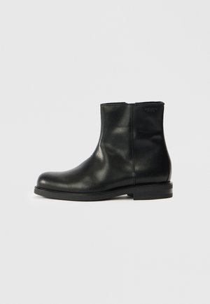 FLOYD - Stiefelette - black