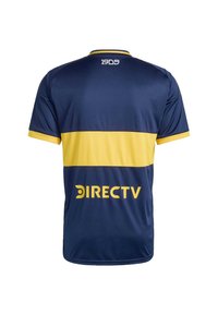 Tamsiai mėlynas sportinis marškinėlis su geltonu horizontaliu dryžiu, trumpomis rankovėmis ir užrašu "DIRECTV". Lygus audinys, klasikinio apvalaus kaklo dizainas.