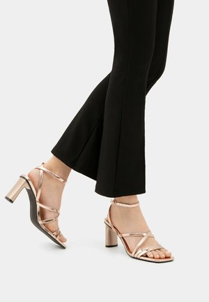 Sandalen - gold coloured