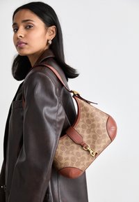 ORIGINALS SIGNATURE HAMPTONS HOBO - Handtas - tan/caramel