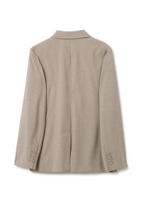 Blazer beige ajusté avec manches longues, col à revers, fente au dos et quatre boutons sur chaque poignet, présenté à plat vu de derrière.