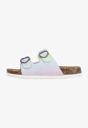 Sandale à glissière pastel scintillante avec deux boucles en forme de cœur, semelle en liège et semelle blanche. Caractérisée par une texture lisse et un design ouvert.