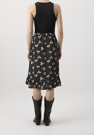 Falda acampanada - black