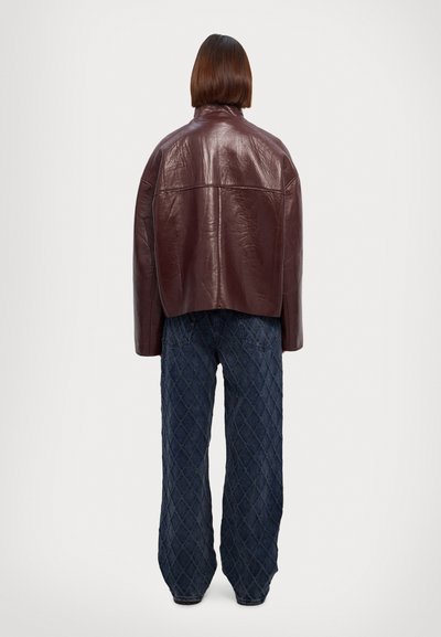 REMAIN BONDED JACKET - Giacca di pelle - deep mahogany