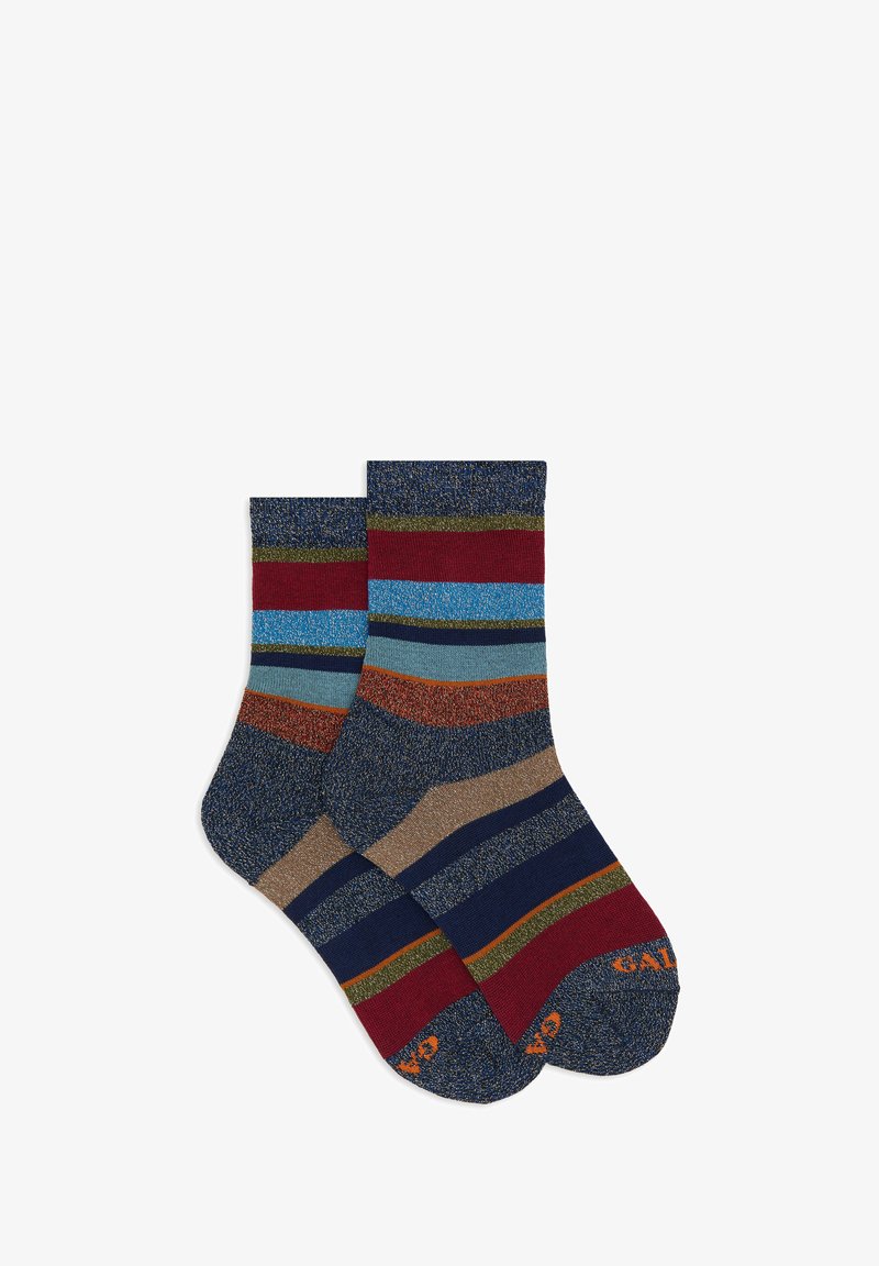 Calze a righe con tonalità blu, rosse, verdi e marroni con fili metallici. Materiale morbido, lunghezza a metà polpaccio, con punta solida e logo.