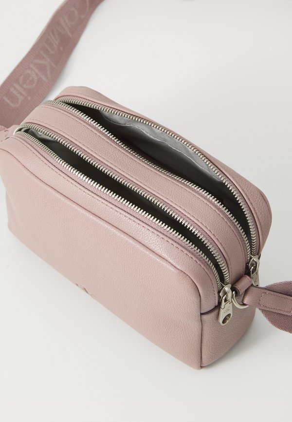 Cross body bag - quail4