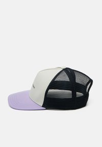 Peak Performance TRUCKER UNISEX - Cap - bougainvillea