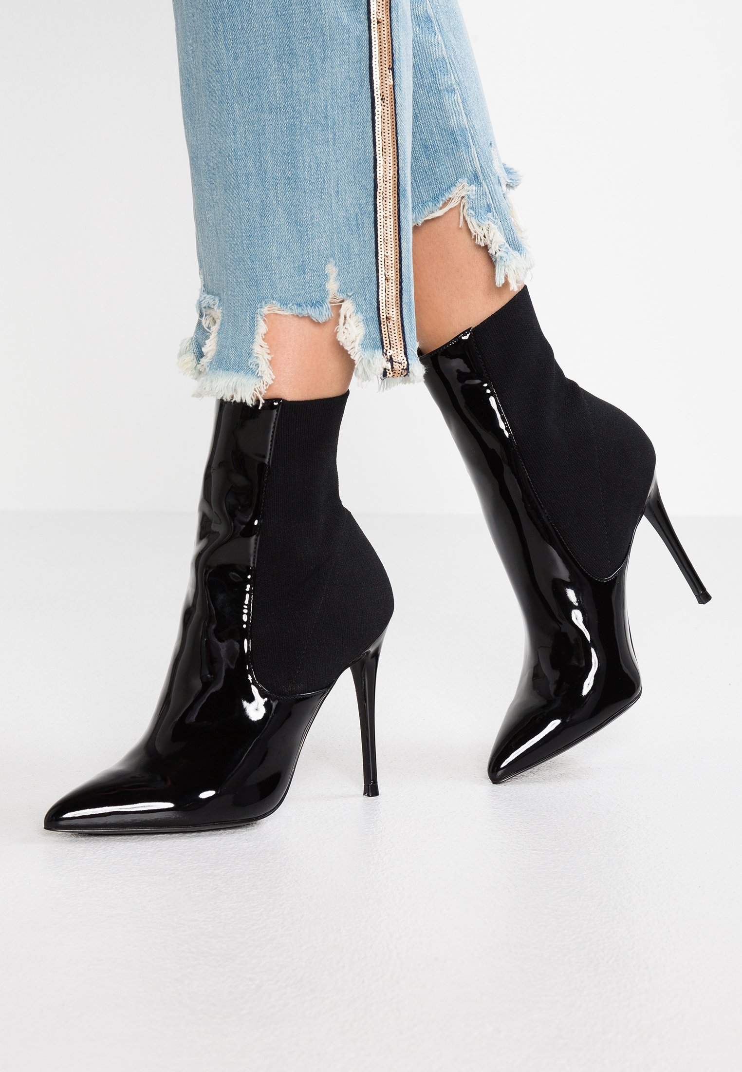 steve madden divinity bootie