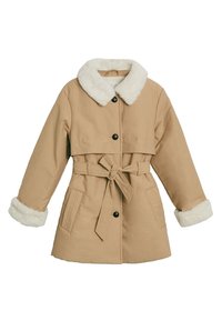 Beige Jacke mit einem Kunstpelzkragen und -manschetten, tailliertem Gürtel und zwei vorderen Taschen. Mit schwarzen Knöpfen entlang der Vorderseite.
