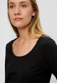 s.Oliver AUS STRETCH - Langarmshirt - schwarz