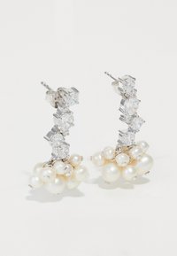 CLUSTER EARRINGS - Boucles d'oreilles - silver-coloured