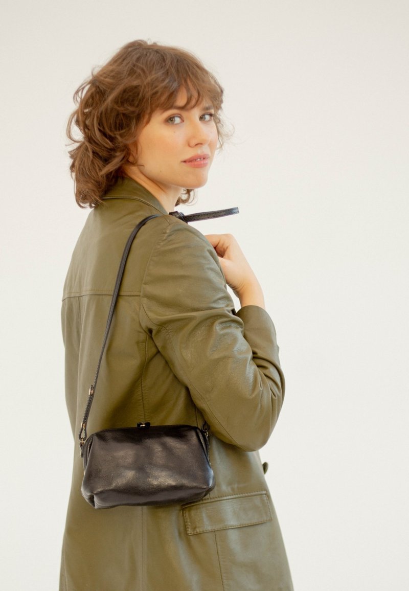 BALAGAN ROFE S - Borsa a tracolla - glossy black
