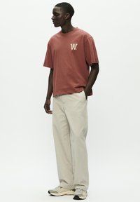 DOUBLE A BY W.W. LAX - Trousers - moonstruck