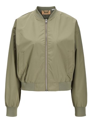 Olijfgroene bomberjack met een ritssluiting aan de voorkant, elastische manchetten en een cropped ontwerp. Gemaakt van glad, lichtgewicht materiaal met zijzakken.