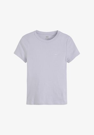 Lyse lilla bomulds t-shirt med rund halsudskæring, korte ærmer og et lille hvidt logo-emblem på øverste venstre brystområde.