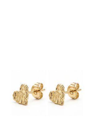 Paire de boucles d'oreilles en or avec devant en forme de cœur texturé et fermoir papillon sur fond blanc.