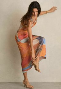 Reiss REGULAR FIT LAYLA SUNSET PRINT SLEEVELESS  - Maksimekko - coral