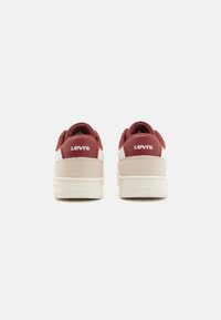 Levi's® DRIVE - Tenisice - regular white