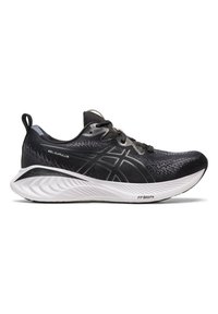 Scarpa sportiva nera con tomaia in rete, dettagli testurizzati, accenti argentati e una suola bianca e imbottita con il marchio "FF Blast+".