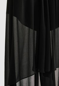 Reiss REGULAR FIT - LUCIE OVERLAY LOW - Stoffhose - black