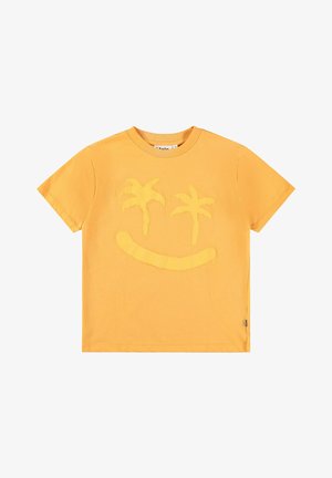 Camiseta de algodón amarilla con mangas cortas. Presenta un diseño texturizado de una cara sonriente y palmeras. Cuello redondo con un corte holgado.
