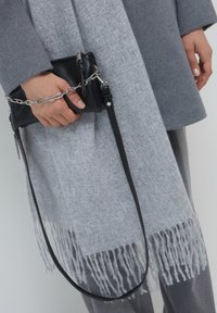 Calliope CON CATENA  - Borsa a tracolla - nero