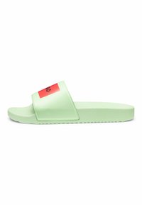 Unselected, light green one