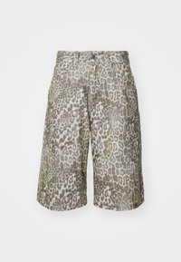LEOPARD JORT UNISEX - Jeansshorts - brown/orange/black