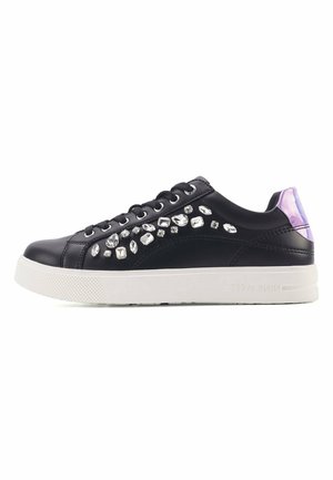 Trainers - black