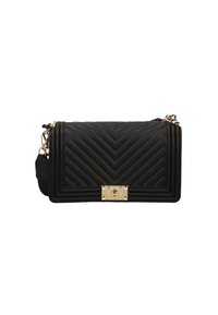 Borsa a tracolla nera trapuntata con motivo a zigzag, hardware dorato e chiusura rettangolare. Presenta una tracolla e una texture liscia.