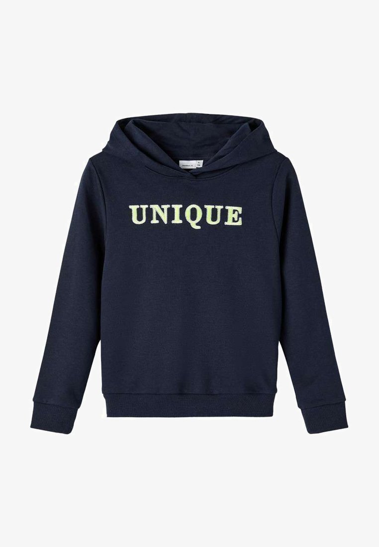 Sweat à capuche bleu marine en coton doux, avec un grand imprimé "UNIQUE" en vert clair sur le devant. Poignets et ourlet élastiques.