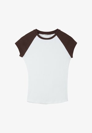 Stradivarius, SHORT SLEEVE RAGLAN T-SHIRT - T-shirt imprimé - brown white