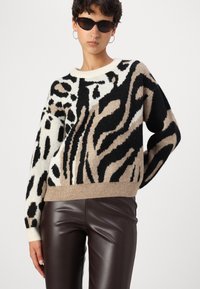 Vero Moda VMKAI O NECK  - Strikkegenser - birch/silver mink/black
