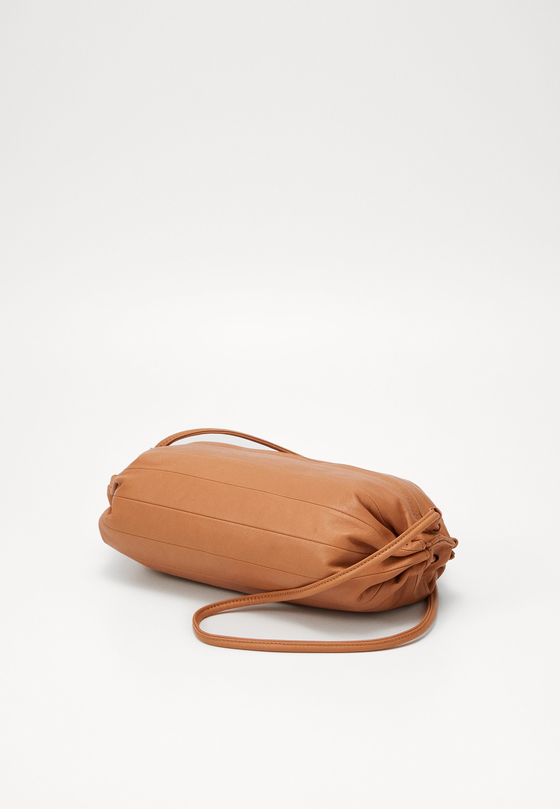 Marimekko KARLA BAG Skulderveske golden brown Zalando.no Marimekko KARLA BAG Skulderveske golden brown Zalando.no