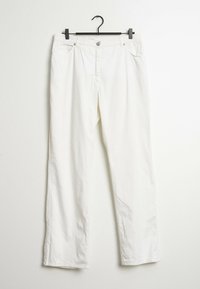 Vita bomull raka benbyxor med framfickor, metallknappslutning och bältesslingor. Slät textur och avslappnad design.