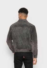 Levi's® TRUCKER JACKET - Casaco de ganga - round midnight trucker