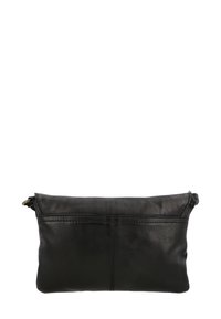 Bolso de mano negro de piel con una textura suave, forma rectangular delgada y cierre superior con cremallera. Presenta dos líneas de costura en la parte frontal.