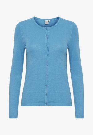 Lyseblå cardigan lavet af blødt strikket stof, med lange ærmer, en rund halsudskæring og knaplukning foran.