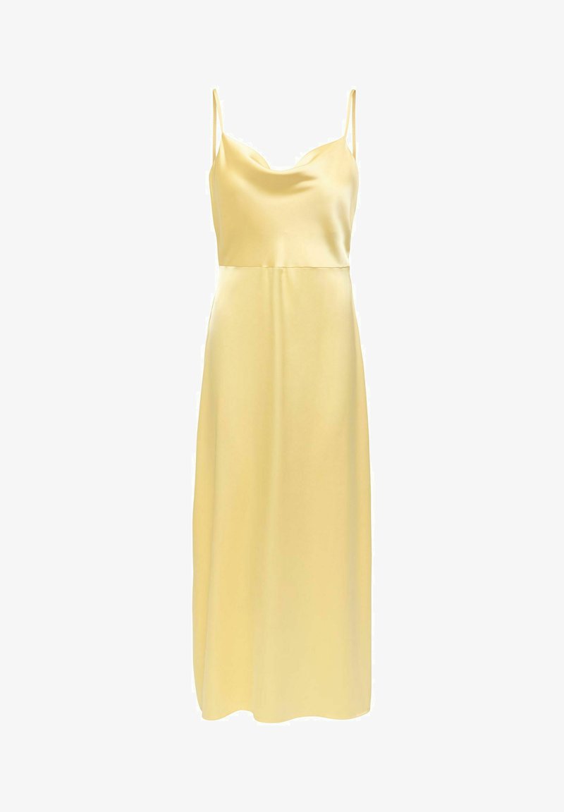 Robe nuisette sans manches en satin jaune pâle avec encolure drapée et fines bretelles spaghetti, longueur genou avec tissu lisse et fluide.