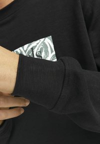 Jack & Jones MIT RUNDHALS GEDRUCKT  - Sweatshirt - black