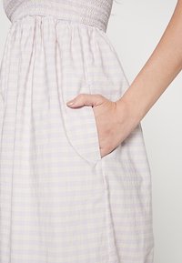 Levi's® Denní šaty - purple