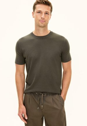 T-Shirt basic - nettle green
