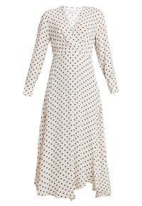 Långärmad, omlottklänning i off-white tyg med bruna prickar; har en V-ringning och en flödande, knälång fåll.