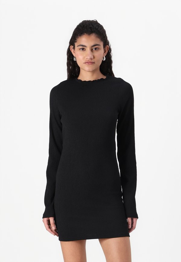 NMALEXIS SHORT O NECK DRESS - Freizeitkleid