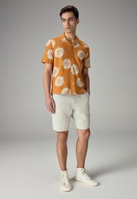Next REGULAR FIT - Shorts - light grey